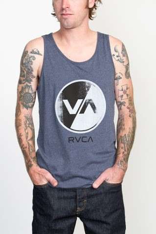 camiseta RVCA