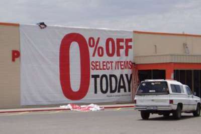 Big Sale Today (Foto: https://www.imthatbored.com/funny-ads/big-sale-today/)