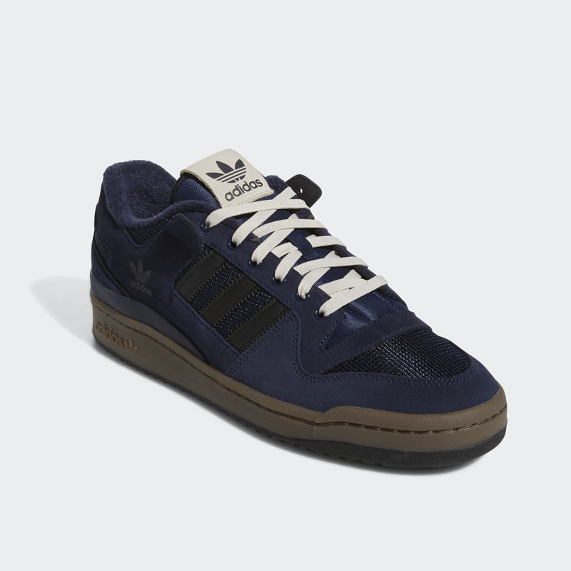 Zapatillas Adidas: Forum 84 Low Adv (Conavy Black BluBir)