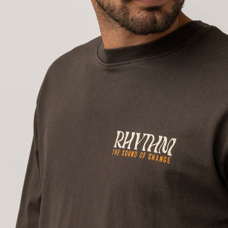 Camiseta Rhythm: Protea Vintage LS T-Shirt (Vintage Black)