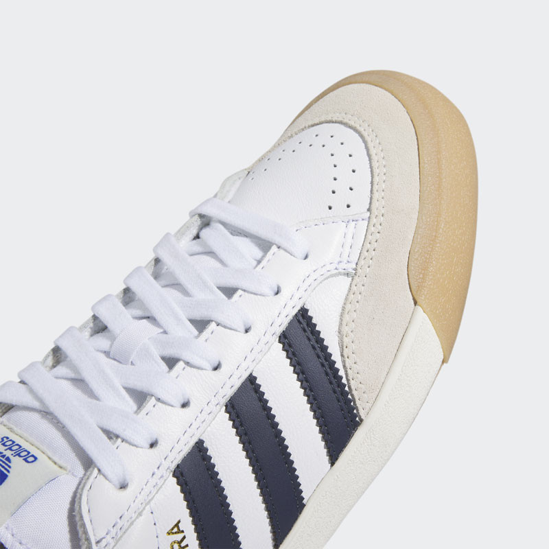 Zapatillas Adidas: Nora (Ftwwht Conavy Cwhite)