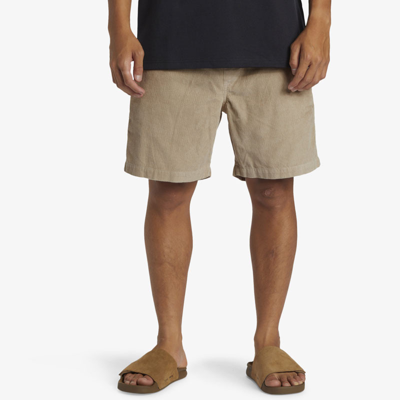 Bermuda Quiksilver: Taxer Cord Wkst (Plaza Taupe Solid)