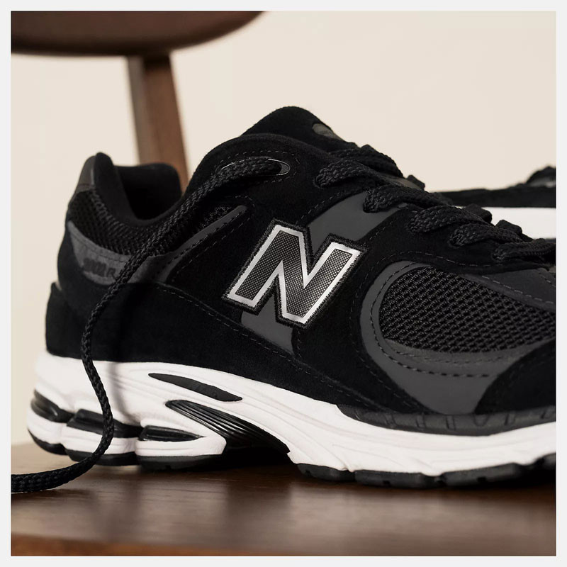 Zapatillas New Balance: 2002R (Black)