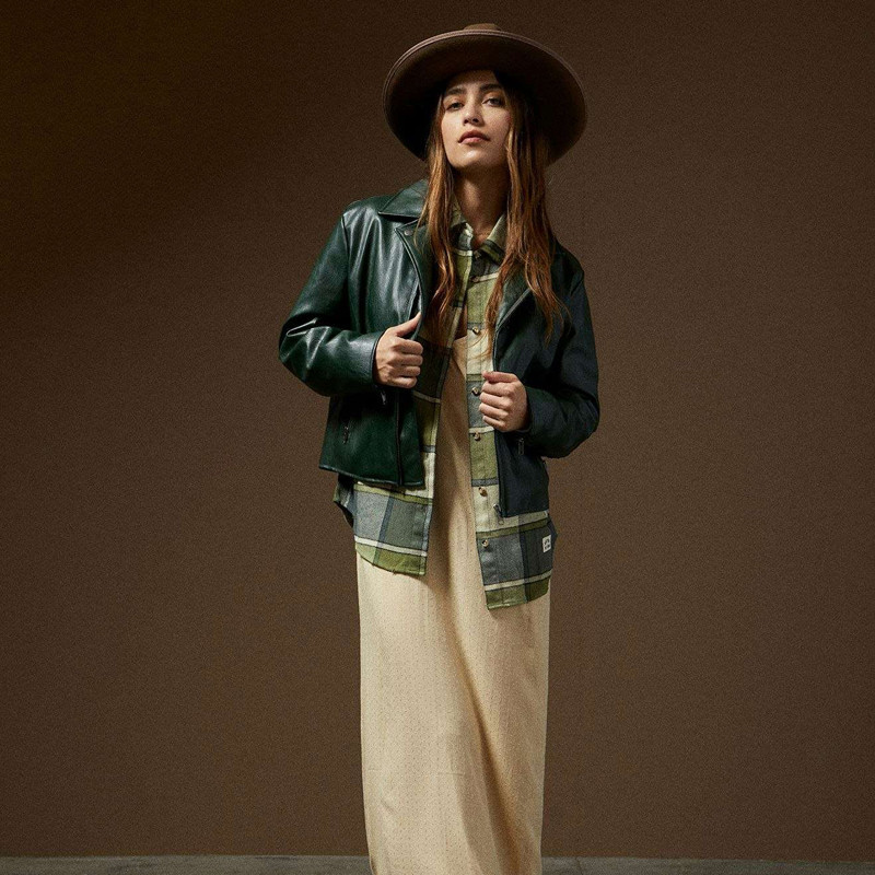 Chaqueta Brixton: The Moto Vegan Leather Jacket (Pine Need)
