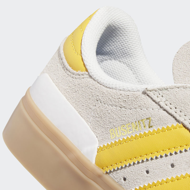 Zapatillas Adidas: Busenitz Vulc II (Crywht Preyel Goldmt)
