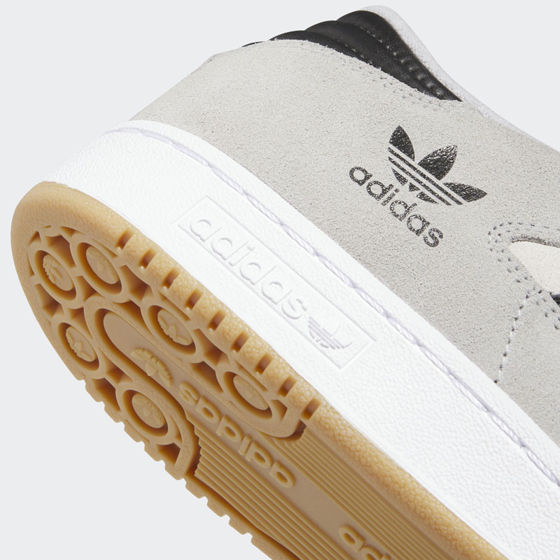 Zapatillas Adidas: Centennial 85 Low Adv (Gretwo Cblack Wht)