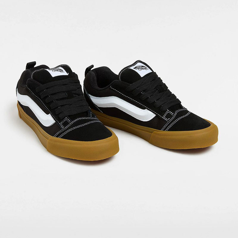 Zapatillas Vans: Knu Skool (Black Gum)