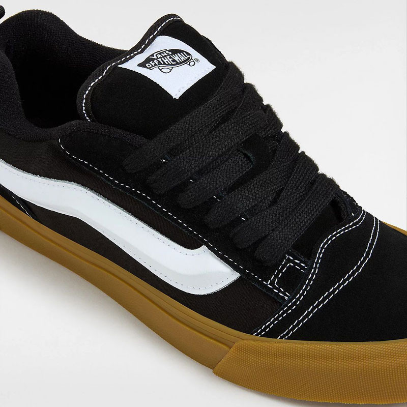 Zapatillas Vans: Knu Skool (Black Gum)