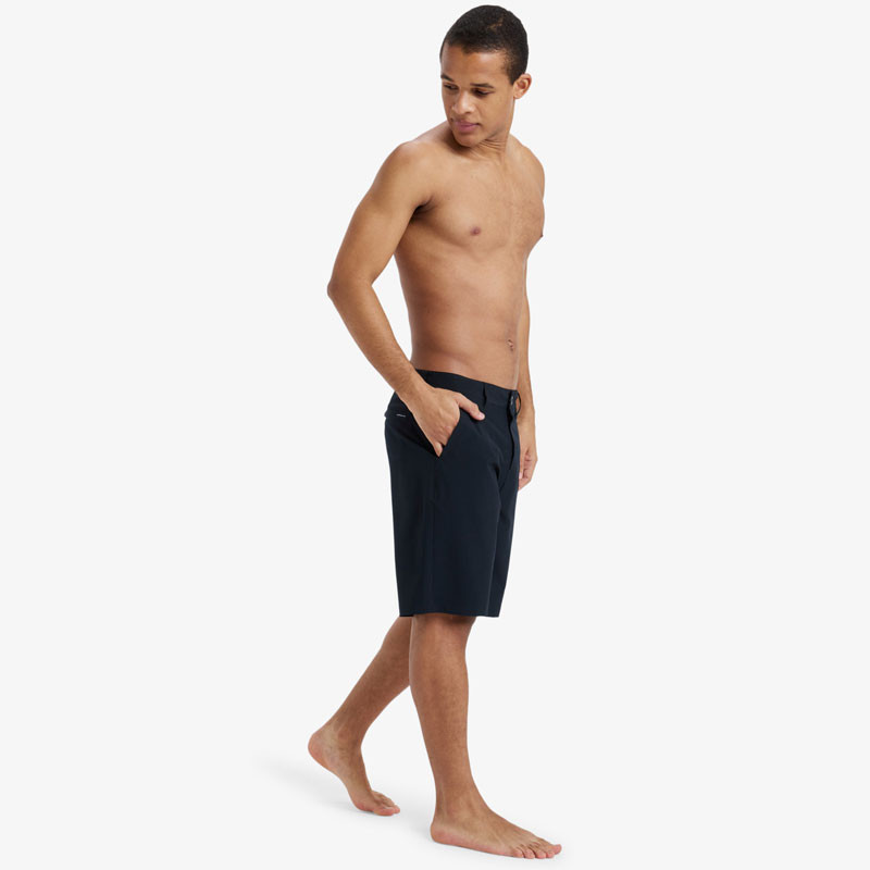 Bermuda Quiksilver: Union Amphibian (Black)