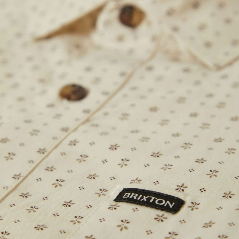 Camisa Brixton: Charter Print SS (Off White Micro Floral)