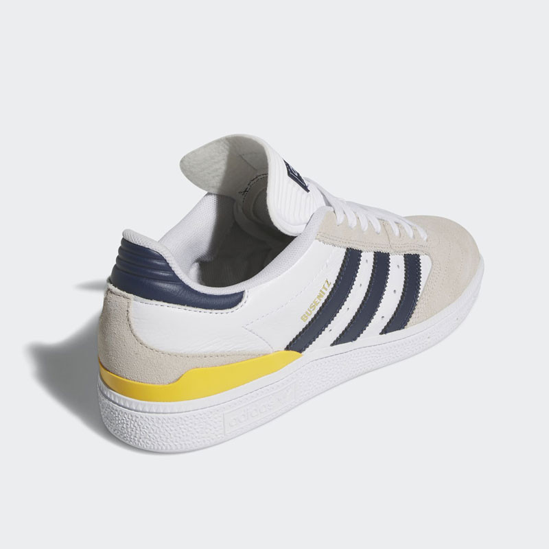 Zapatillas Adidas: Busenitz (Clear Brown Colleg Navy Ftwr Wt)