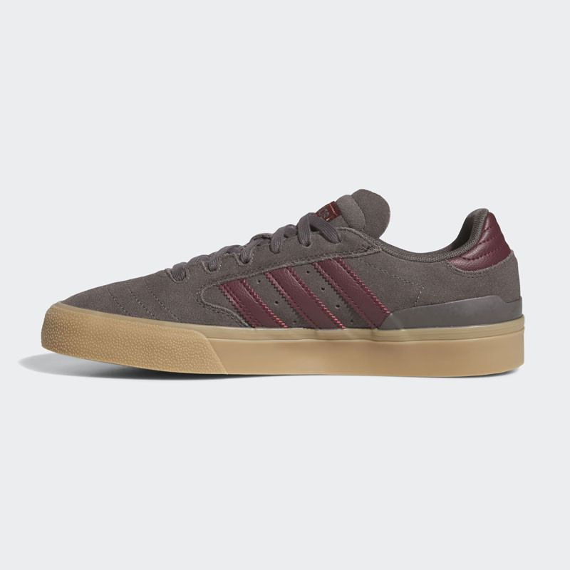 Zapatillas Adidas: Busenitz Vulc II (Charcoal Shadow Red Gum)