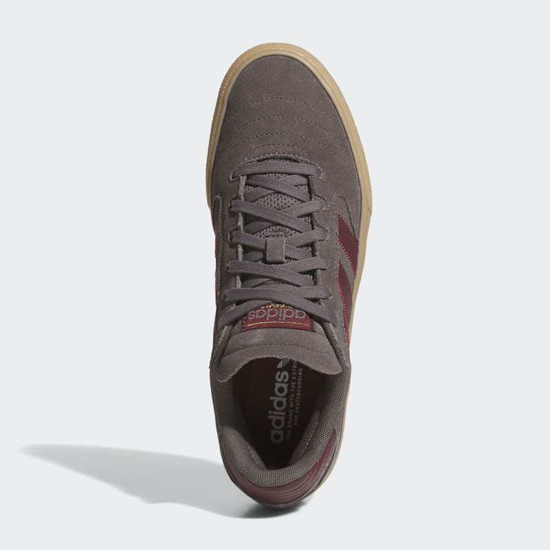 Zapatillas Adidas: Busenitz Vulc II (Charcoal Shadow Red Gum)