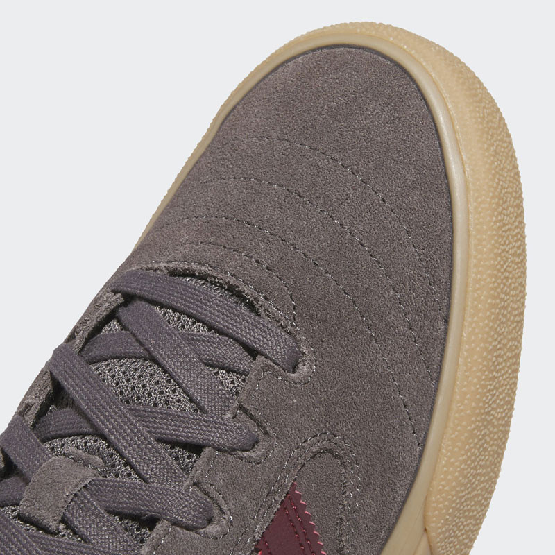 Zapatillas Adidas: Busenitz Vulc II (Charcoal Shadow Red Gum)