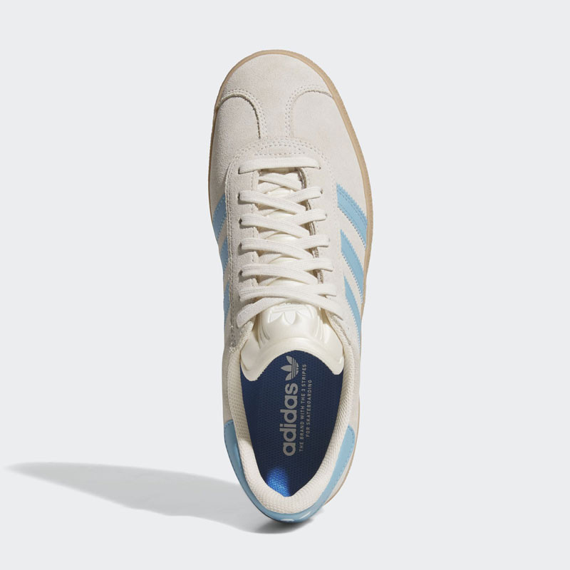 Zapatillas Adidas: Gazelle ADV (Wonder White Prelov Blue Gum)