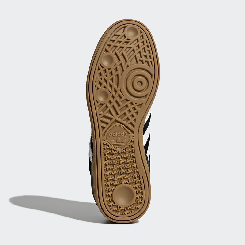 Zapatillas Adidas: Busenitz (Core Black Ftwr White Gold Met)