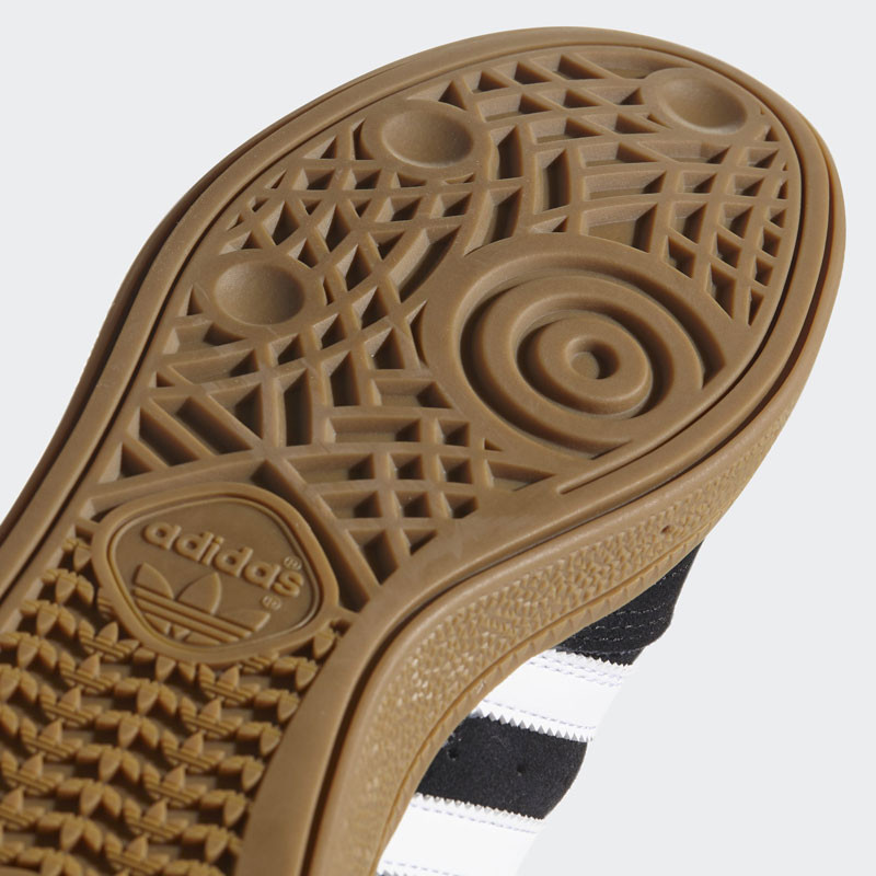 Zapatillas Adidas: Busenitz (Core Black Ftwr White Gold Met)