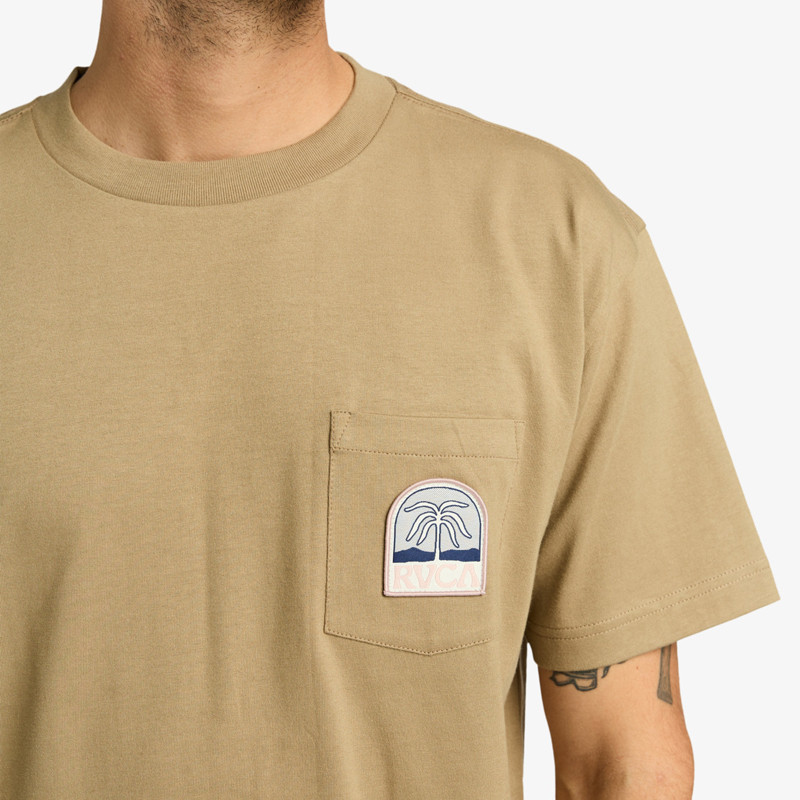 Camiseta RVCA: Palm Crest (Coyote)