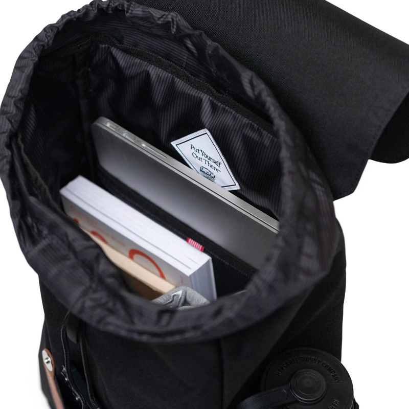 Mochila Herschel: Retreat Small Backpack (Black Tonal)