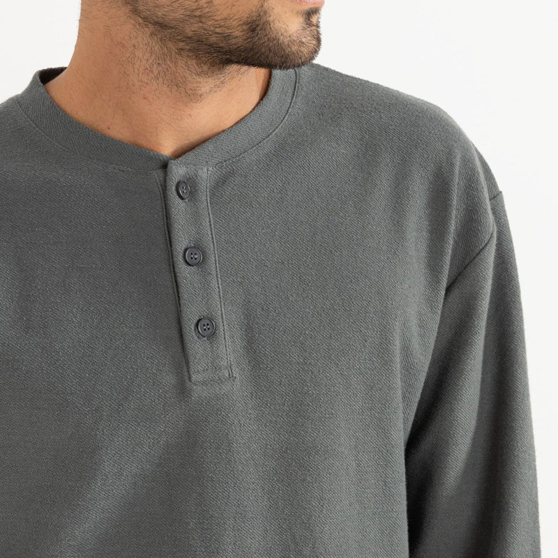 Camiseta Rhythm: Vintage Terry LS Henley (Silver Pine)