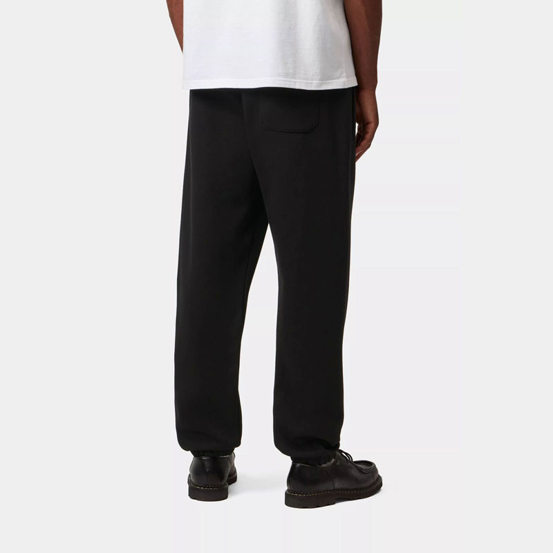 Pantalón Carhartt WIP: Chase Sweat Pant (Black Gold)