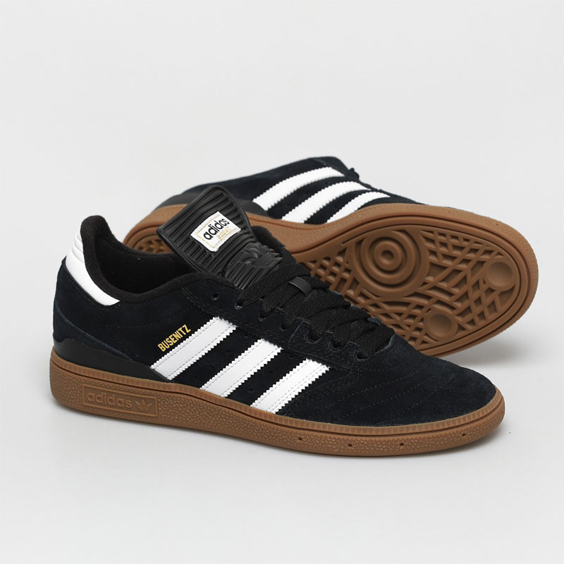 Zapatillas Adidas: Busenitz (Core Black Ftwr White Gold Met)