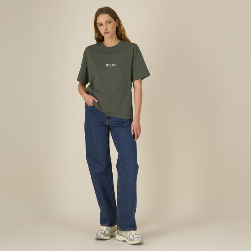Camiseta Atlas: Baskland Boxy Tee (Khaki Stone)