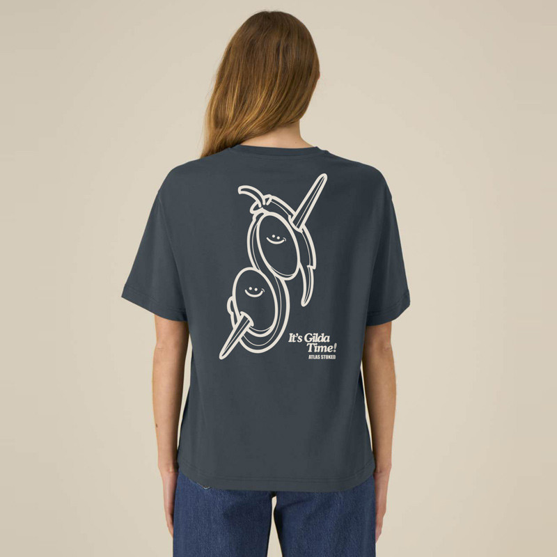 Camiseta Atlas: Gilda Boxy Tee (Indian Ink Grey Off White)