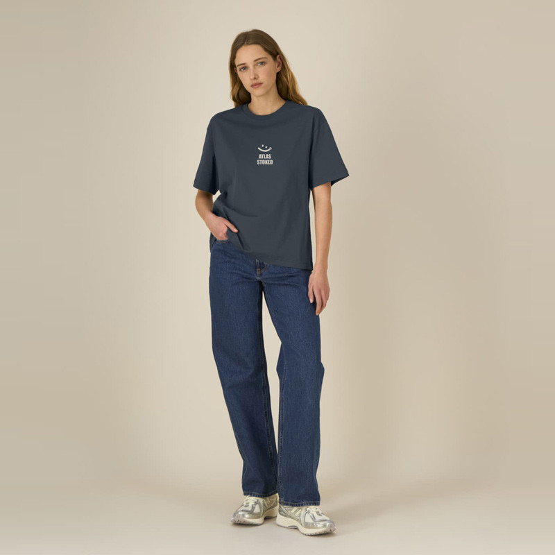 Camiseta Atlas: Gilda Boxy Tee (Indian Ink Grey Off White)