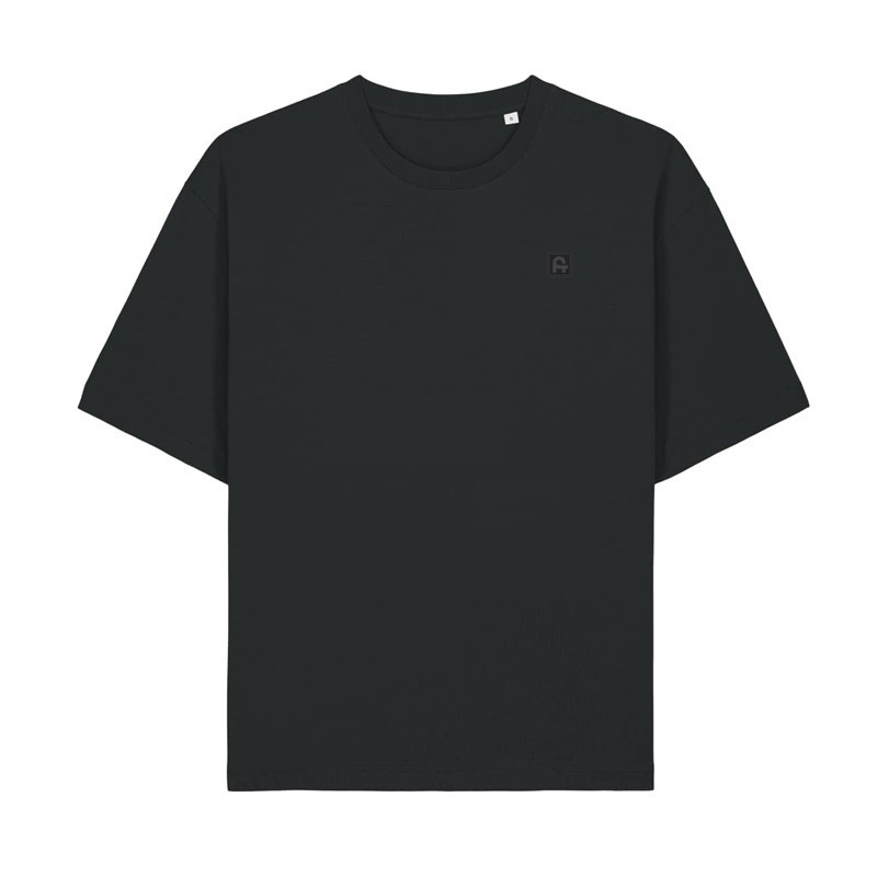 Camiseta Atlas: Roka Boxy Tee (Black)
