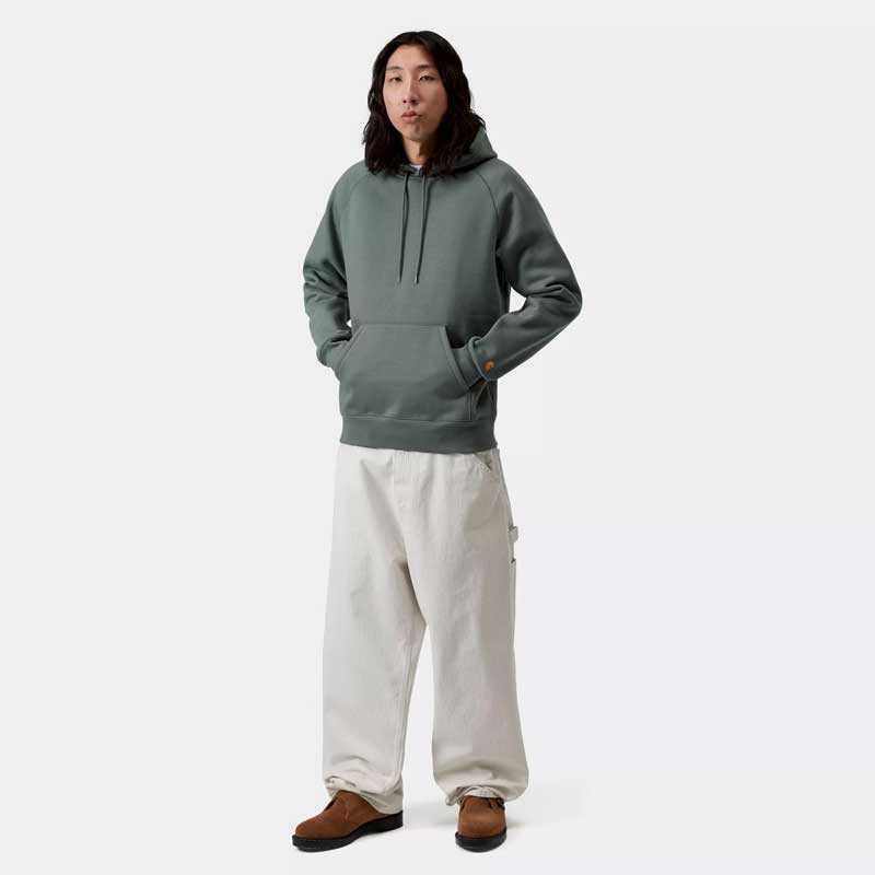 Sudadera Carhartt WIP: Hooded Chase Sweat (Velvet Green Gold)