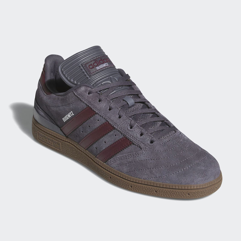 Zapatillas Adidas: Busenitz (Auon Gum)