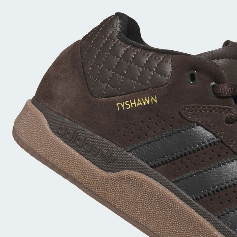 Zapatillas Adidas: Tyshawn (Carbon Gum)
