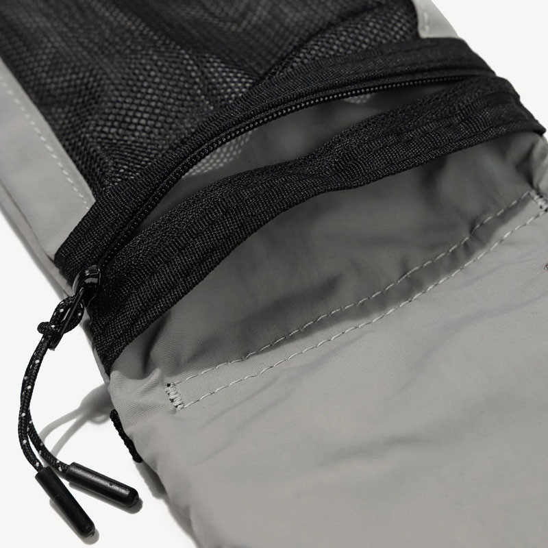 Bolso Obey: Compact Traveler Bag (Dried Sage)