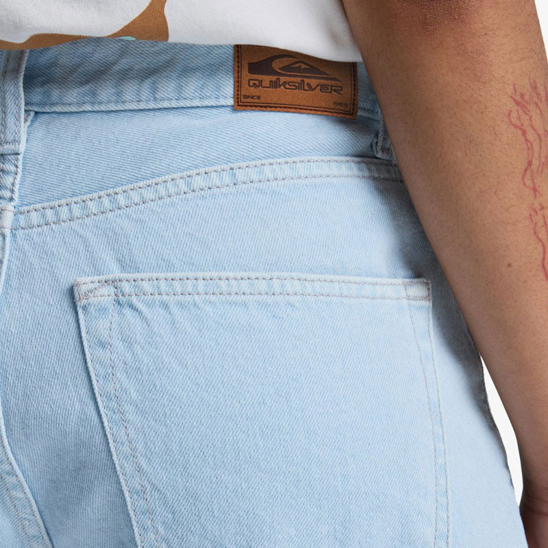Bermuda Quiksilver: Mom Denim Short (Ice Flow)