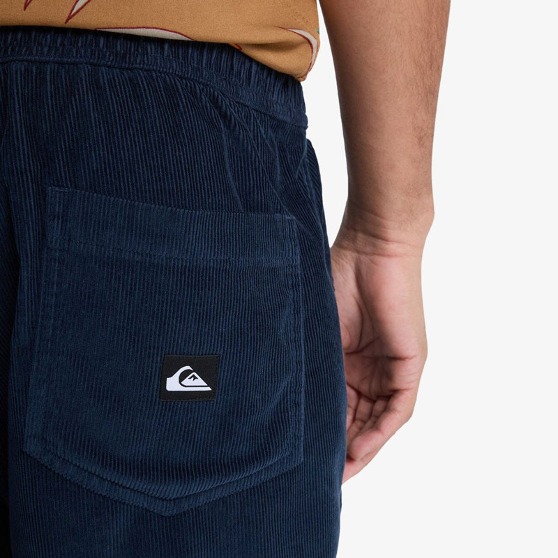 Bermuda Quiksilver: Taxer Cord Ws (Dark Navy)