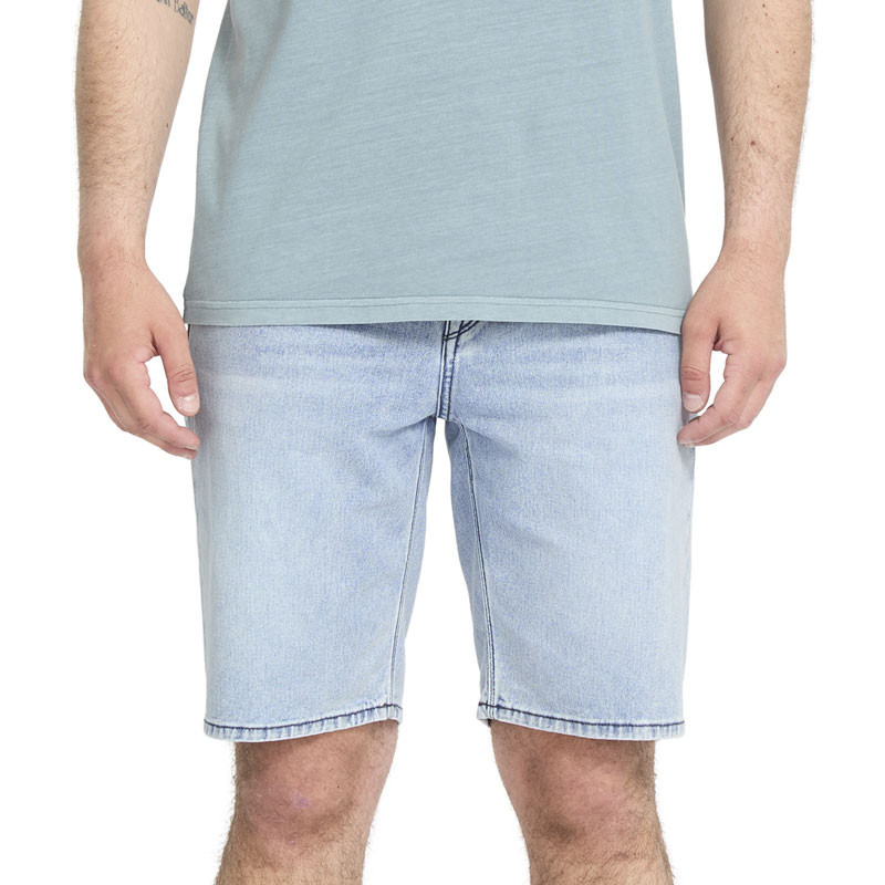 Bermuda Volcom: Solver Denim Short (Worn Light Blue)