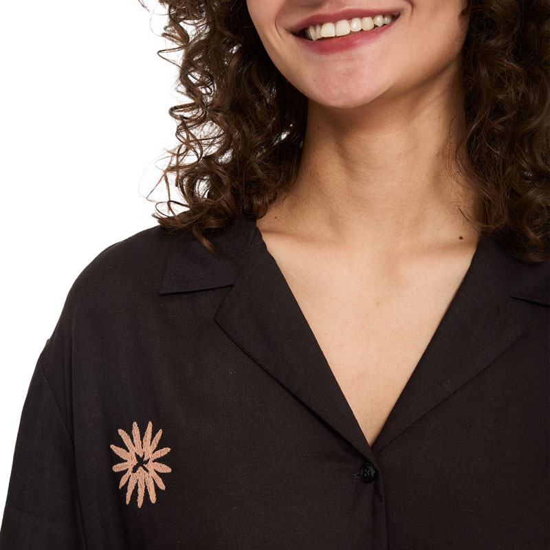 Camisa Volcom: Emb Midnite Ramble Top (Vintage Black)