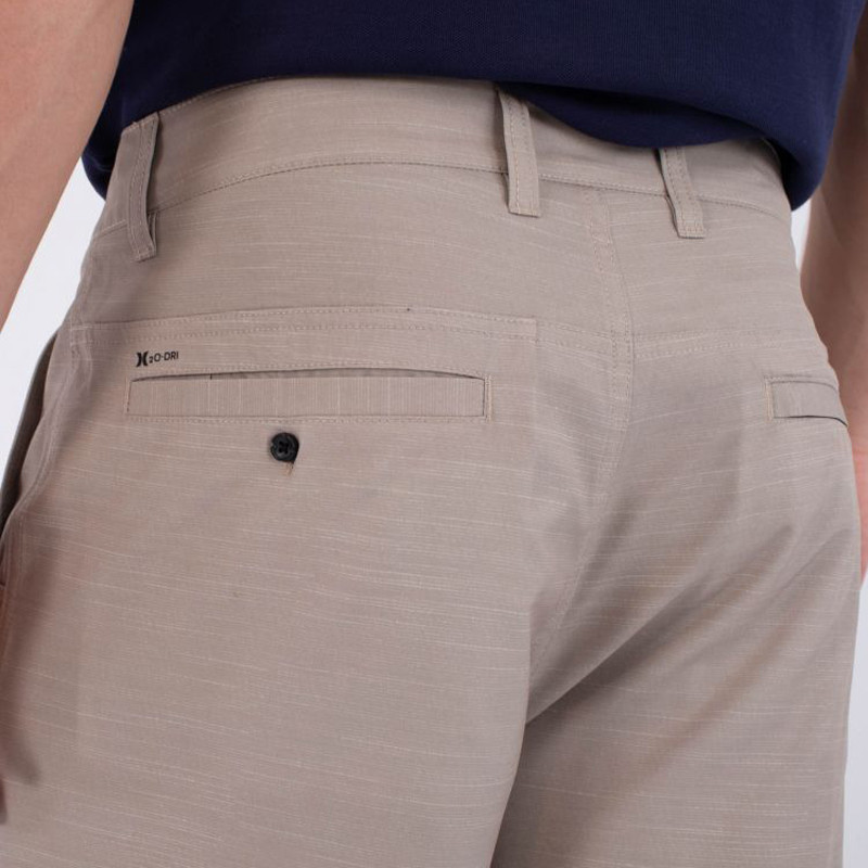 Bermuda Hurley: Phantom 18 Inch Regular Fit (Khaki)