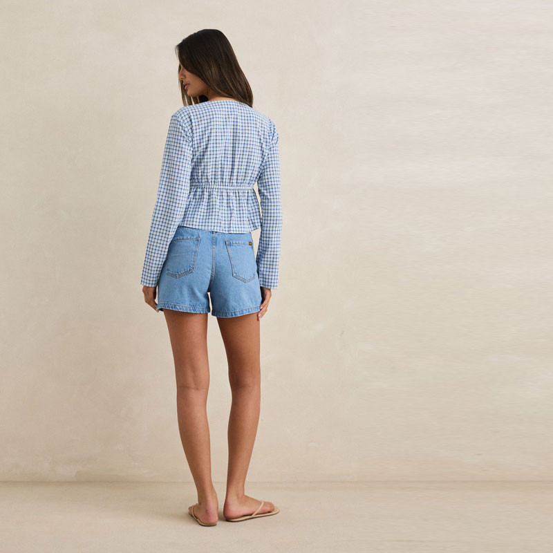 Camisa Rhythm: Lola Check Tie Front Long Sleeve Top (Blu)