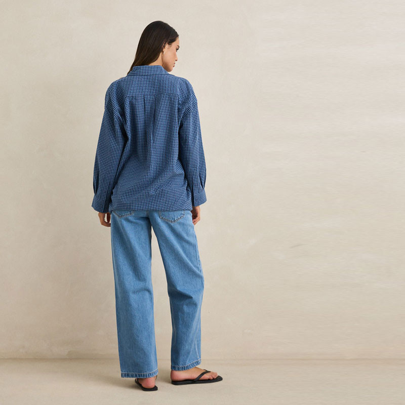 Camisa Rhythm: Serene Oversized LS Shirt (Indigo)
