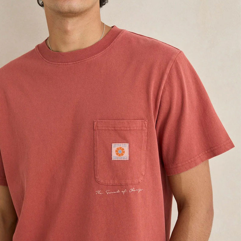 Camiseta Rhythm: Vintage Pocket SS T-Shirt (Vintage Clay)