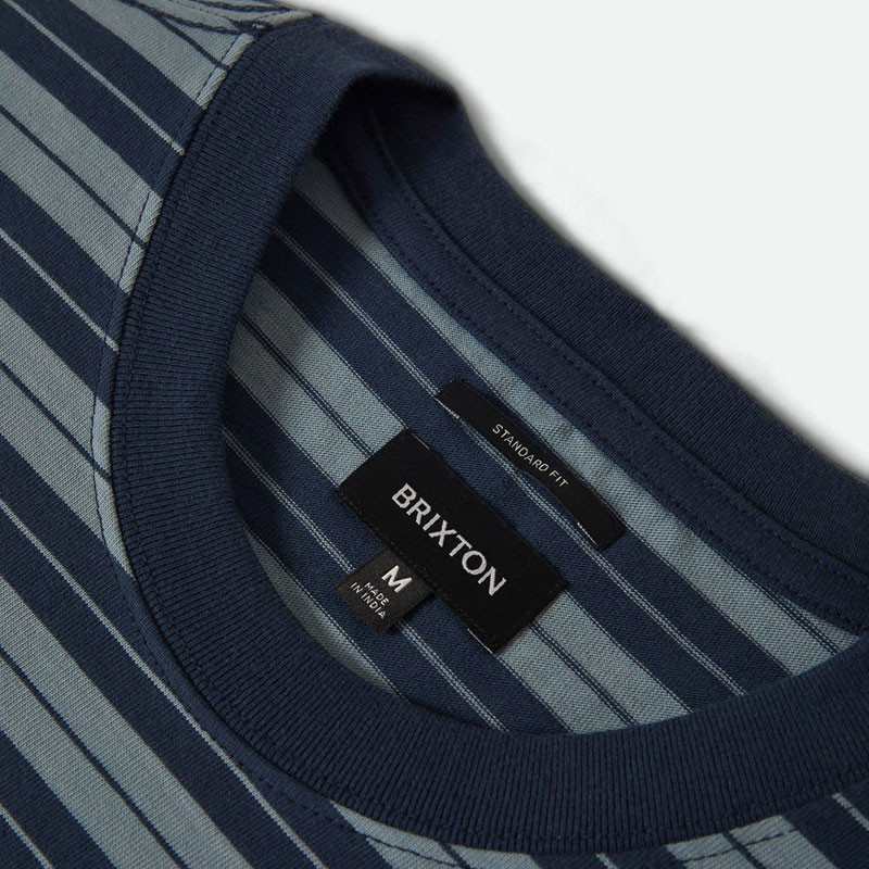 Camiseta Brixton: Nova Stripe SS Pkt (Mdnt Blu Fut Gry Wo)