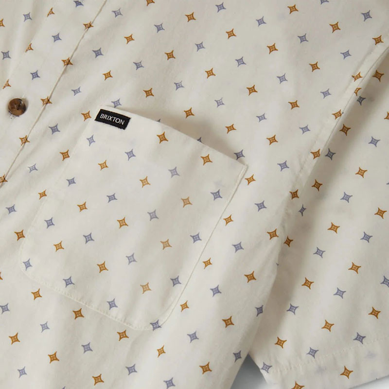 Camisa Brixton: Charter Print SS Wvn (Off Wt Mult Dmnd Tl)
