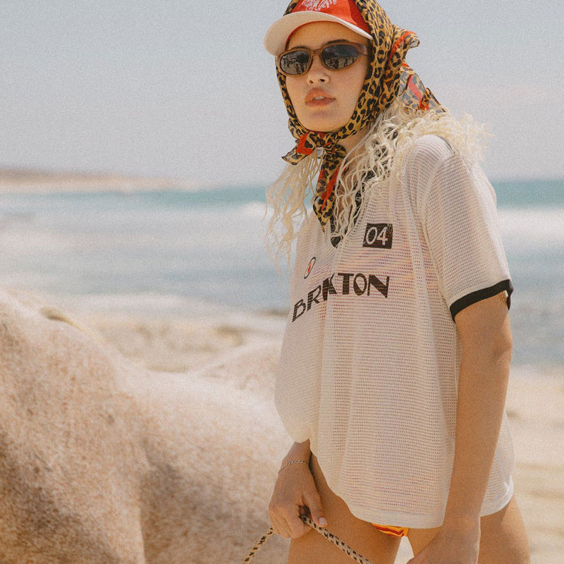 Camiseta Brixton: Varsity Tee (Off White Black)