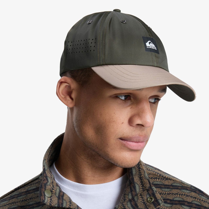 Gorra Quiksilver: Decades Nylon (Grape Leaf)