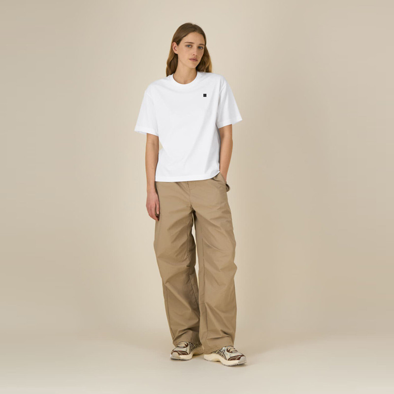 Camiseta Atlas: Roka Boxy Tee (White)