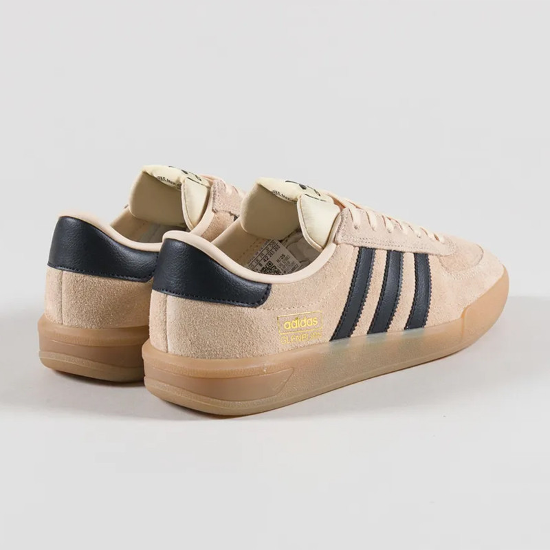 Zapatillas Adidas: Glenburn (Snastr Gum)