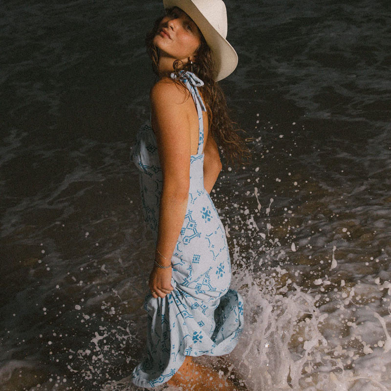 Vestido Brixton: The Tie Dress (Aura Blue Tile Print)
