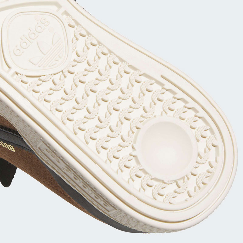 Zapatillas Adidas: Busenitz (P Brown Black White)